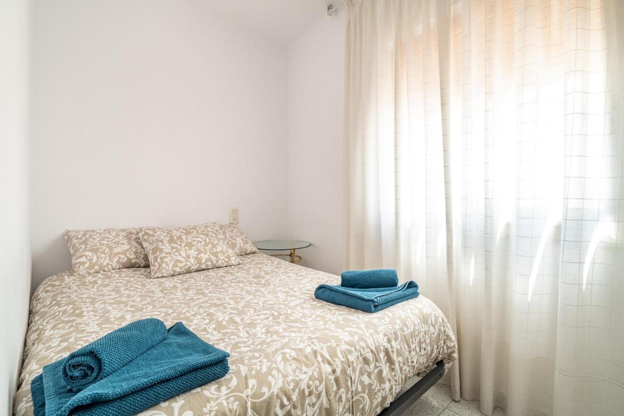 Barca 1 Apartment ซานต์อาเตรียเดเบซอซ ภายนอก รูปภาพ