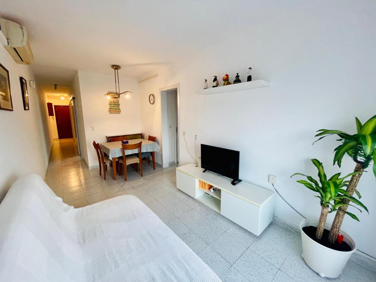 Barca 1 Apartment ซานต์อาเตรียเดเบซอซ ภายนอก รูปภาพ