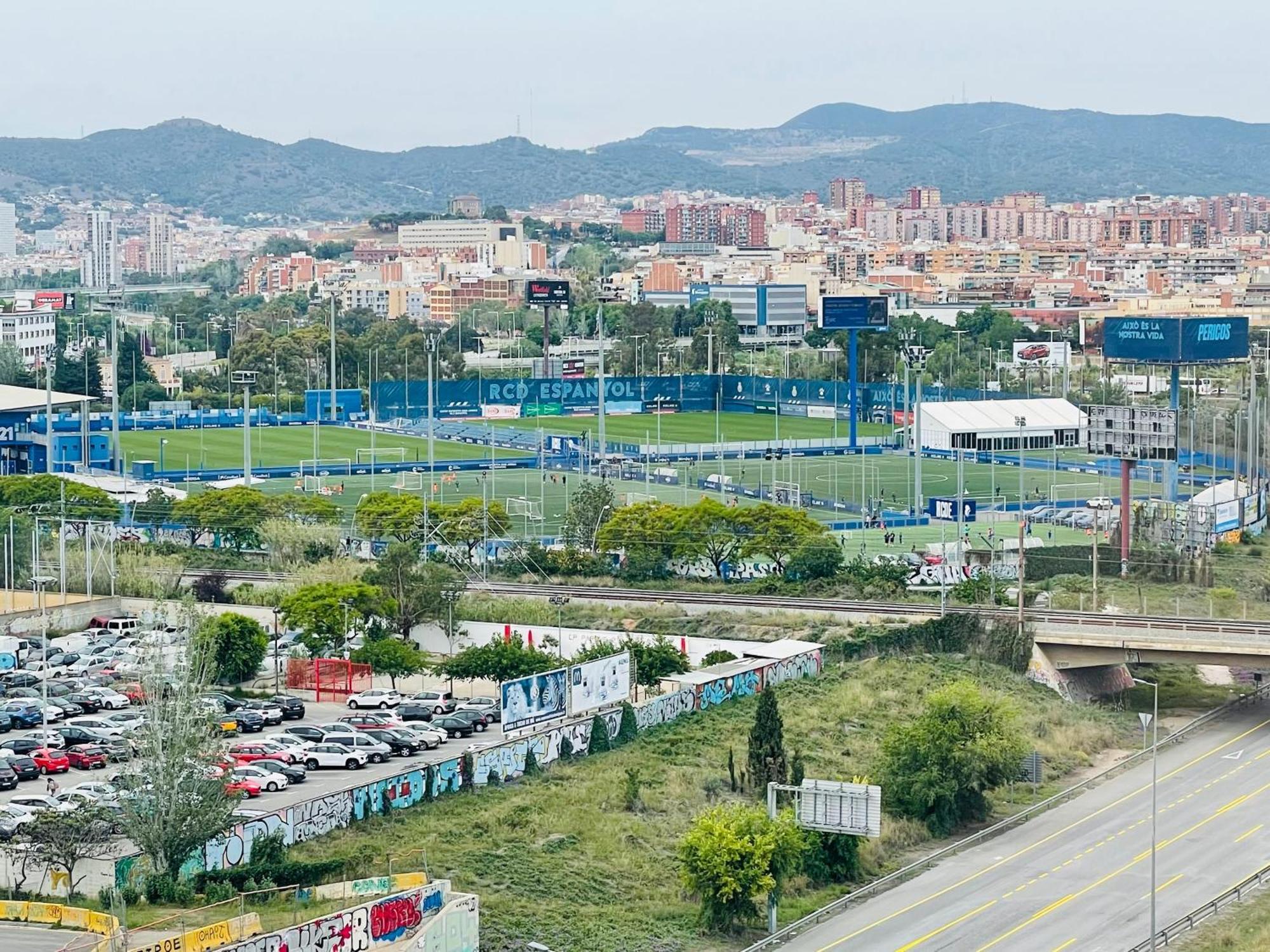 Barca 1 Apartment ซานต์อาเตรียเดเบซอซ ภายนอก รูปภาพ